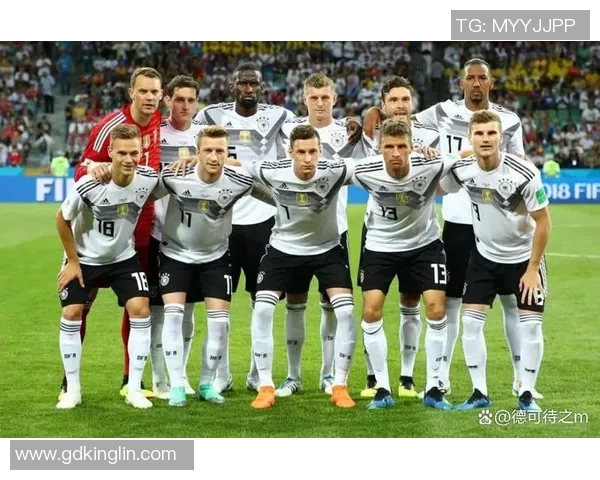 超级帅的足球明星们如何在赛场内外展现魅力与风采